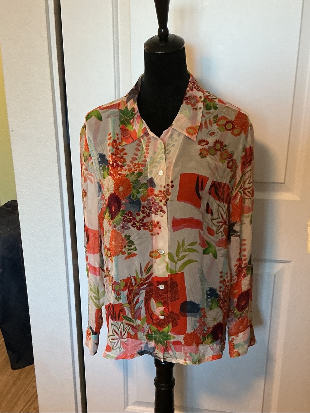 Equipment Hawaiian vintage sheer silk Floral Button-Down Shirt M
